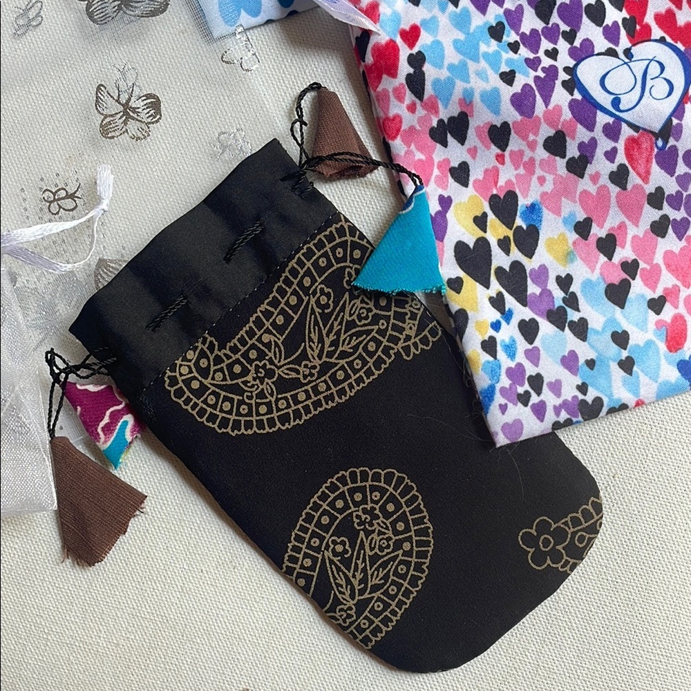 Brighton Jewelry Heart Patterned Accessory Bags Lot - Picture 2 of 5